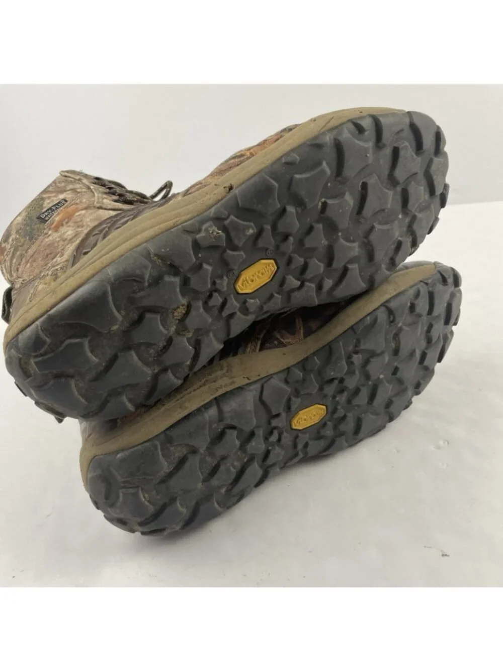Cabela’s Dry-Plus Hunting Boots Camo Men’s 10W Scent Eliminator Vibram Sole
